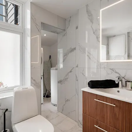Newly Renovated 1 Bedroom In Heart Of Apartamento *
