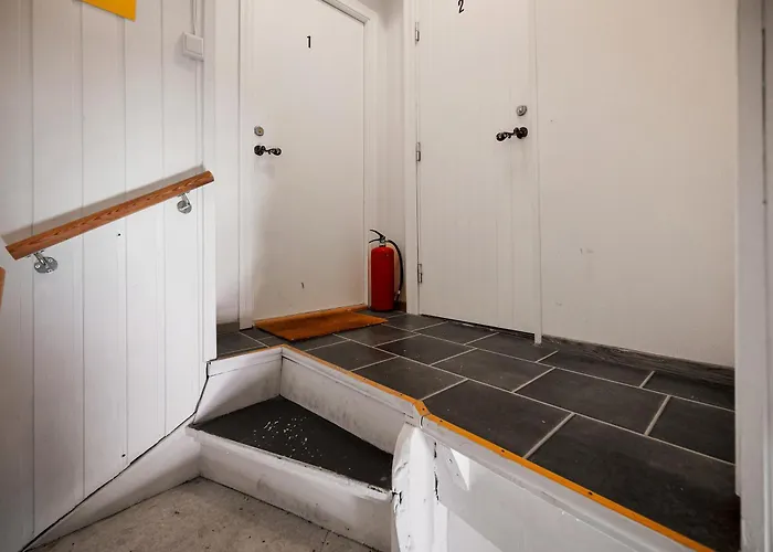 Newly Renovated 1 Bedroom In Heart Of Leilighet